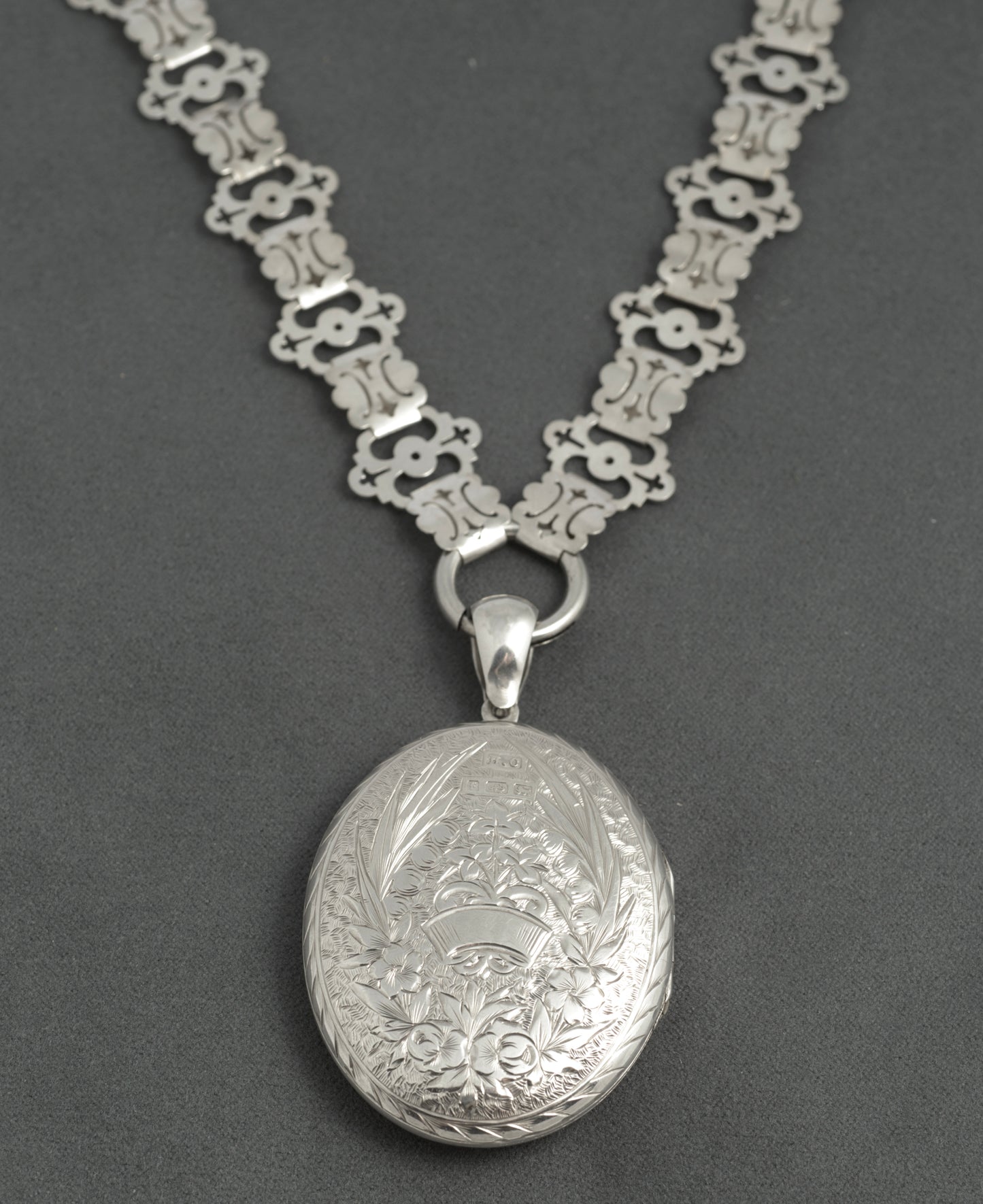 Victorian Antique Sterling Silver Photo Locket 1880 on Book Chain Necklace (C2941)
