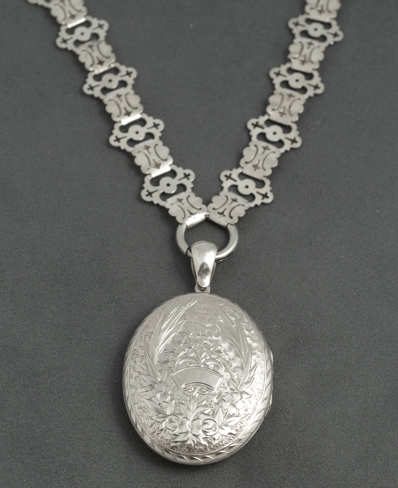 Victorian Antique Sterling Silver Photo Locket 1880 on Book Chain Necklace (C2941)