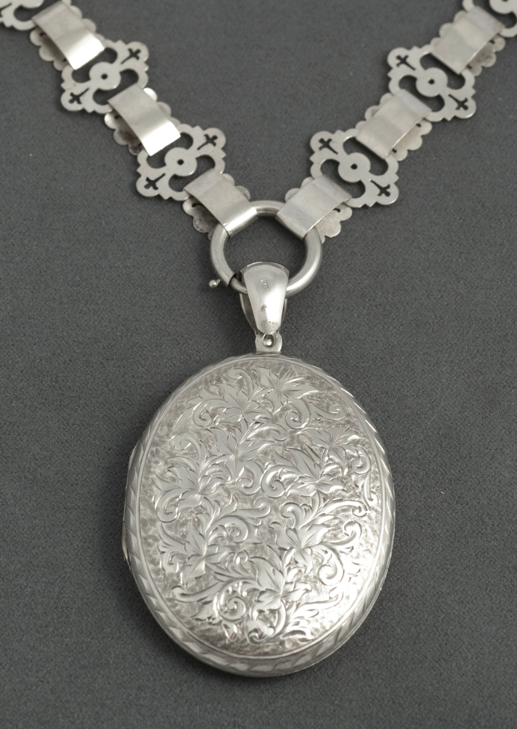 Victorian Antique Sterling Silver Photo Locket 1880 on Book Chain Necklace (C2941)