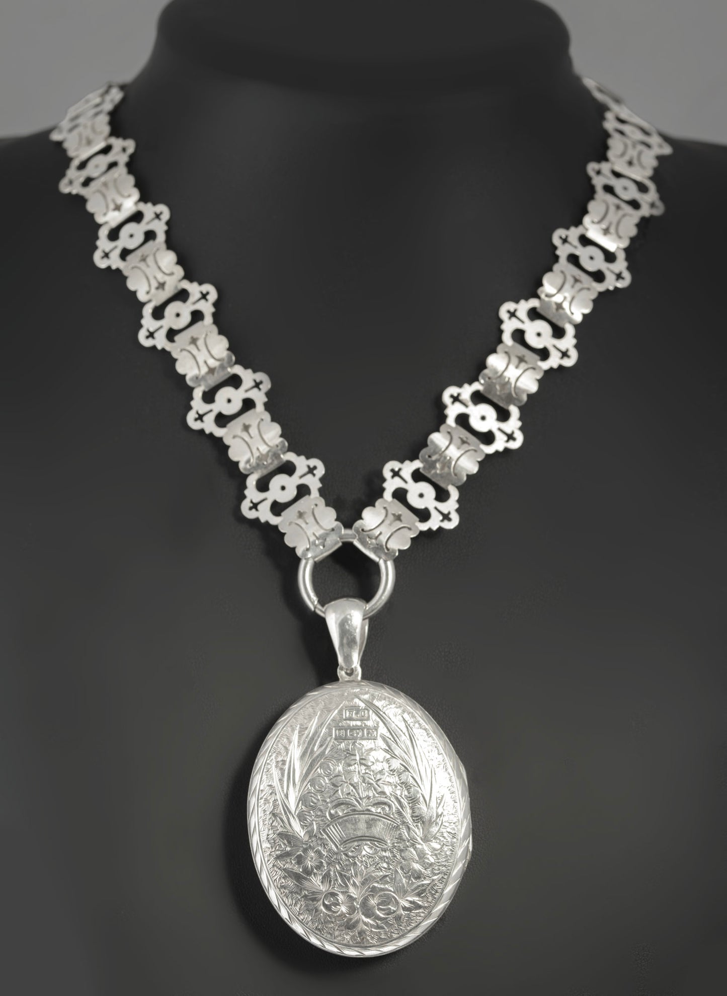 Victorian Antique Sterling Silver Photo Locket 1880 on Book Chain Necklace (C2941)