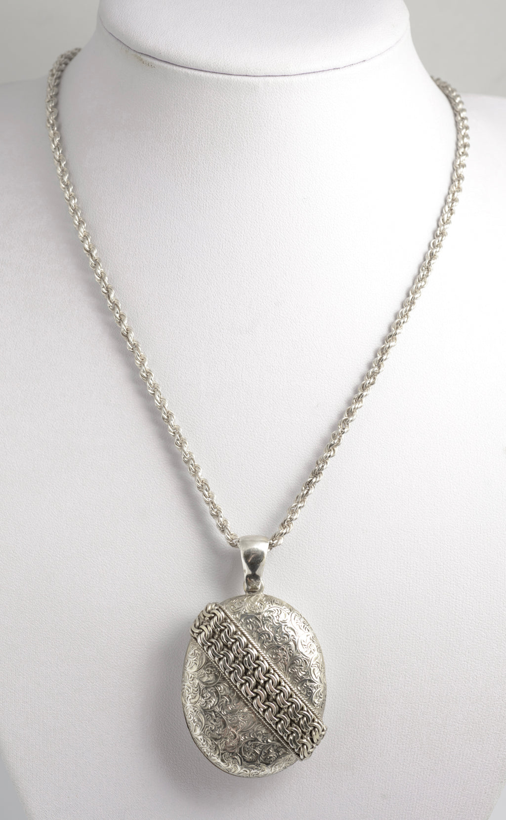 Antique Victorian Sterling Silver Ornate Engraved Locket & Fancy Chain Necklace (C2942)