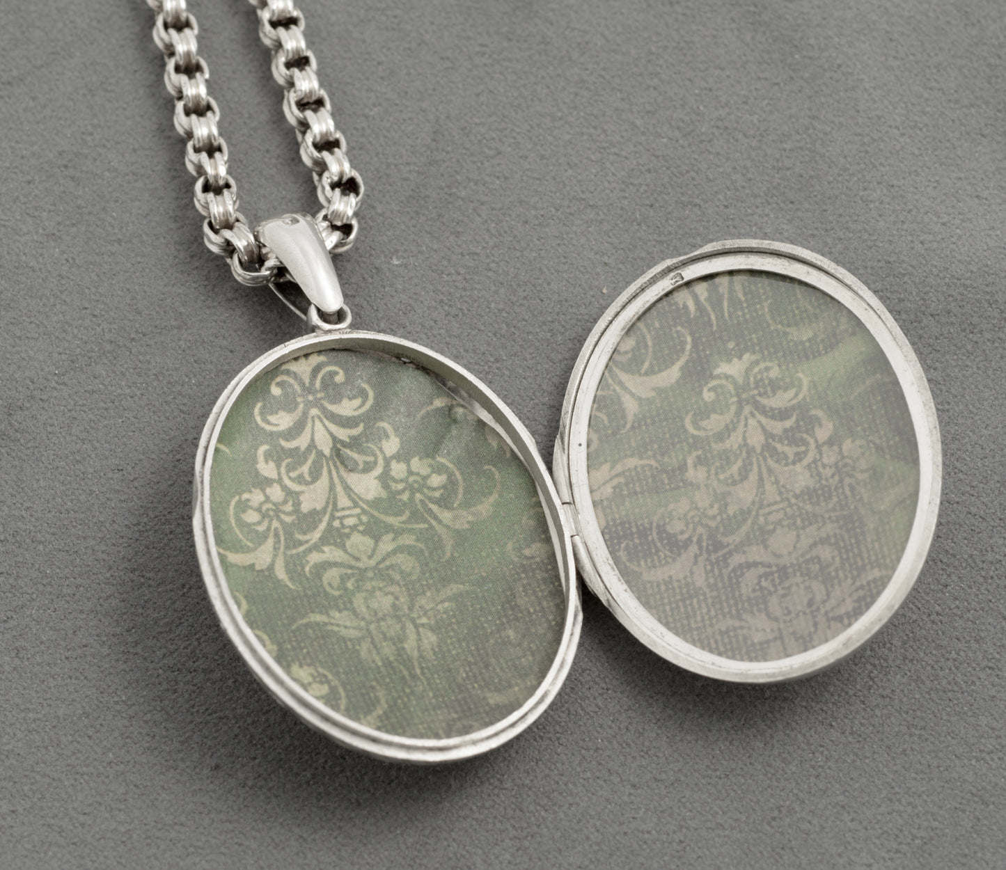 Antique Victorian Ornate Sterling Silver Locket & Fancy Chain 1878 Hallmarked (C2944)