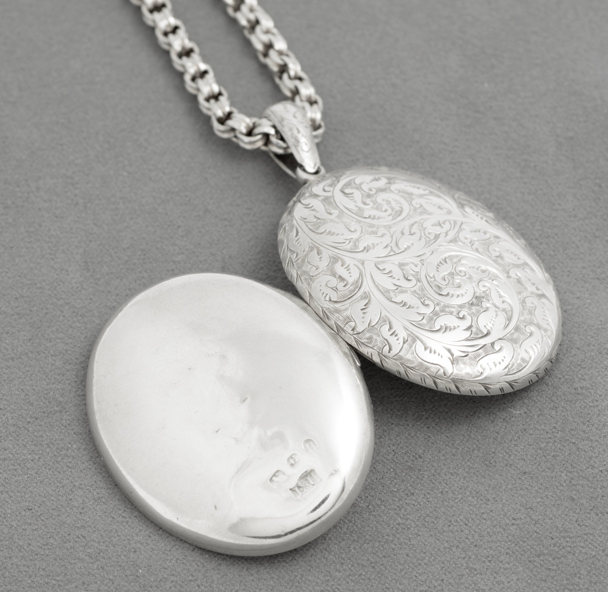 Antique Victorian Ornate Sterling Silver Locket & Fancy Chain 1878 Hallmarked (C2944)
