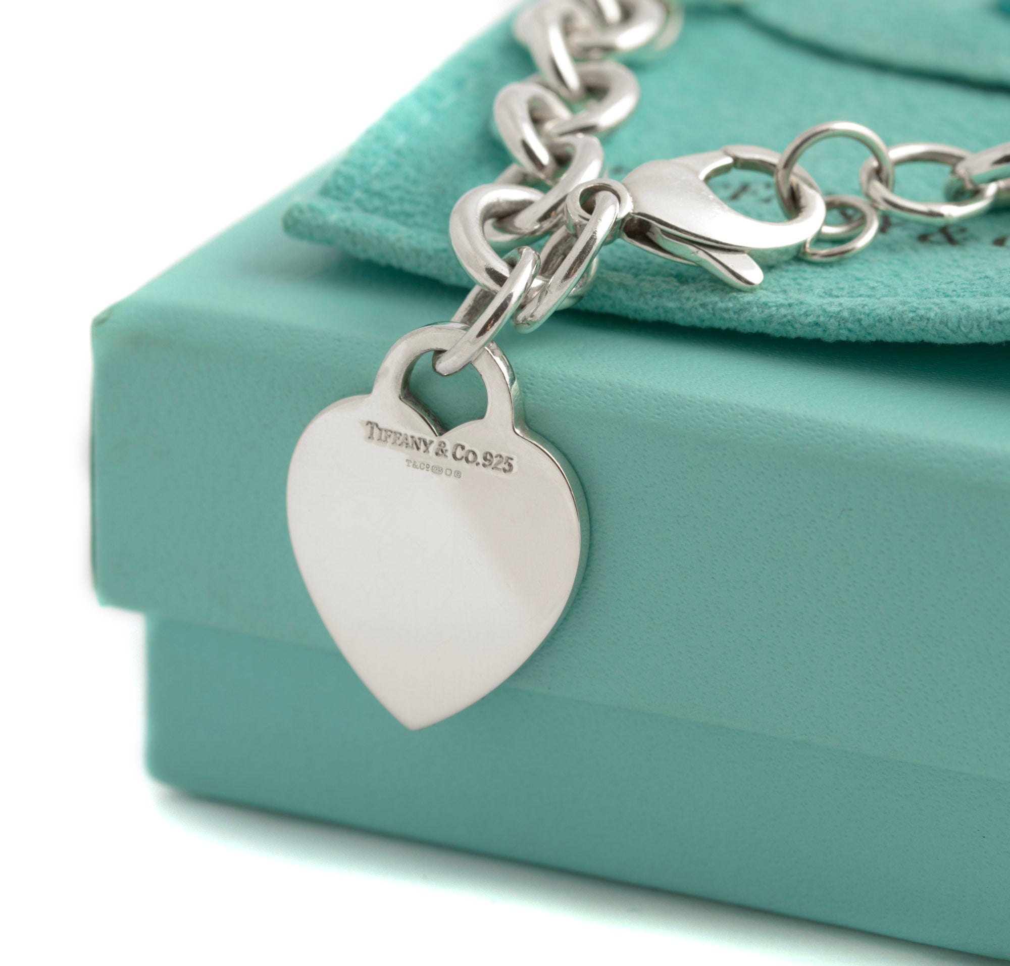 Tiffany & Co Sterling Silver Heart Tag Bracelet 2004 Hallmarked Boxed & Pouch (C2946)