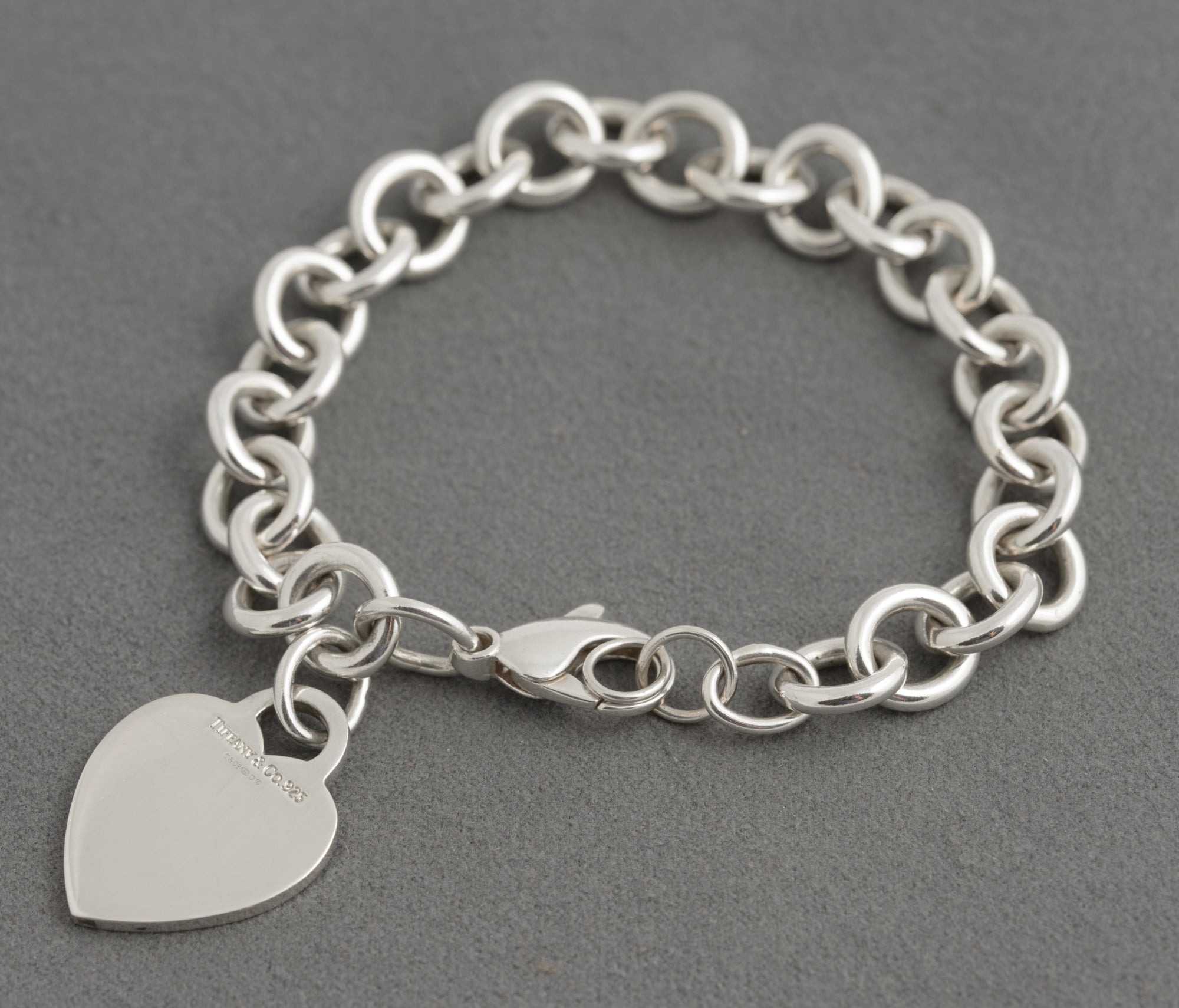 Tiffany & Co Sterling Silver Heart Tag Bracelet 2004 Hallmarked Boxed & Pouch (C2946)