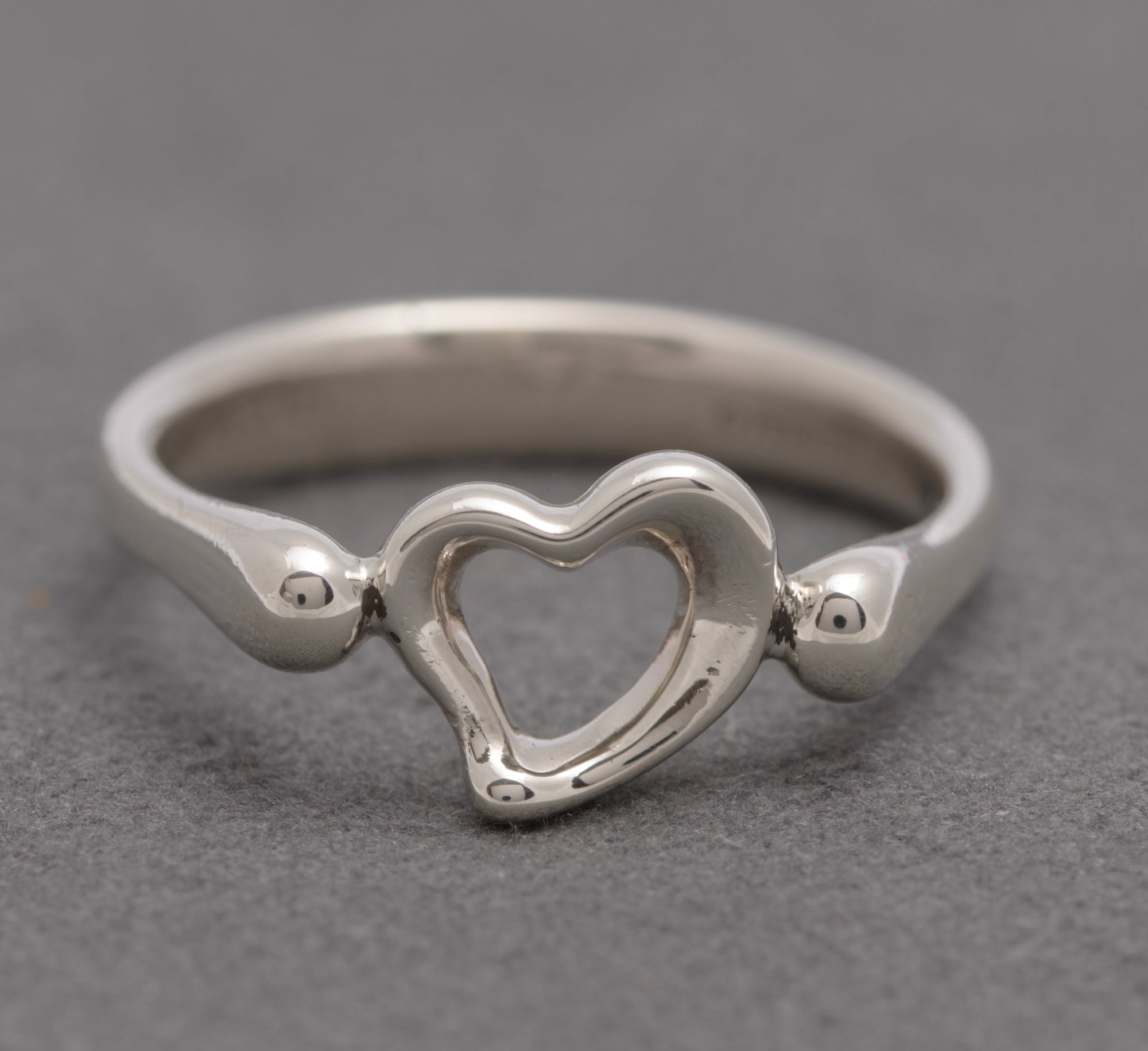Tiffany & Co Elsa Peretti Open Heart Ring - Sterling Silver - Spain UK Size P (C2951)
