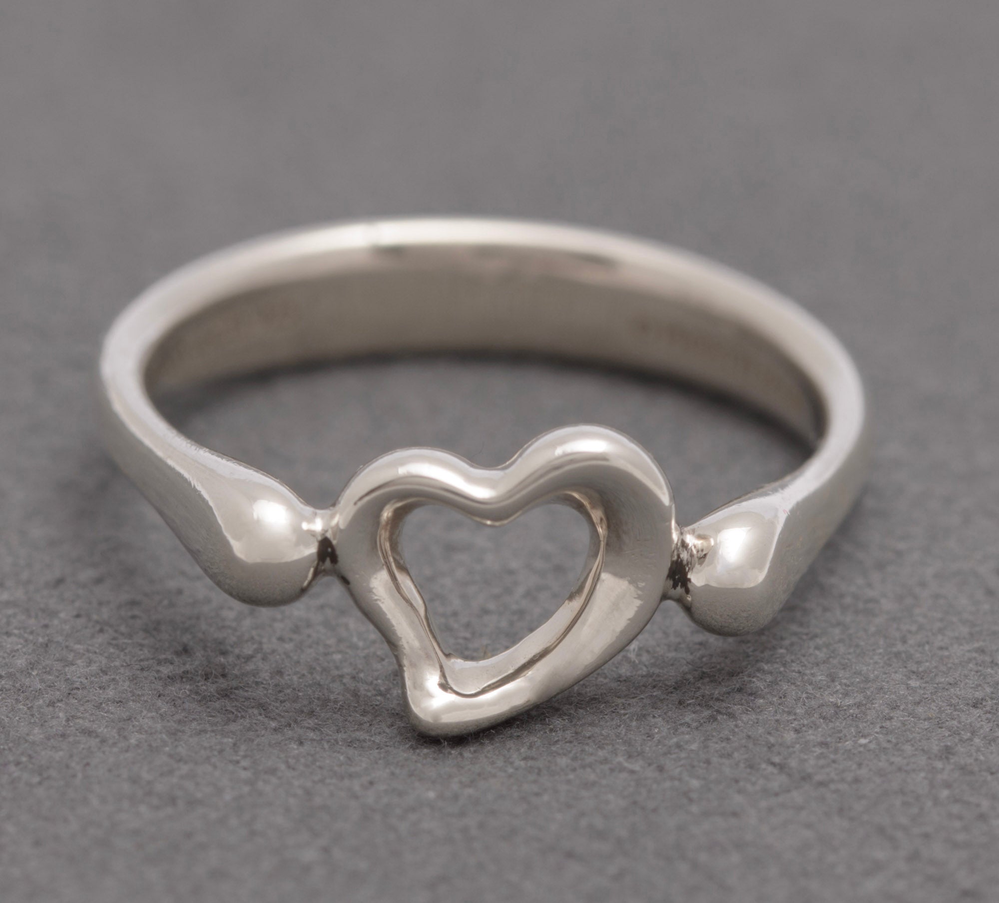 Tiffany & Co Elsa Peretti Open Heart Ring - Sterling Silver - Spain UK Size P (C2951)