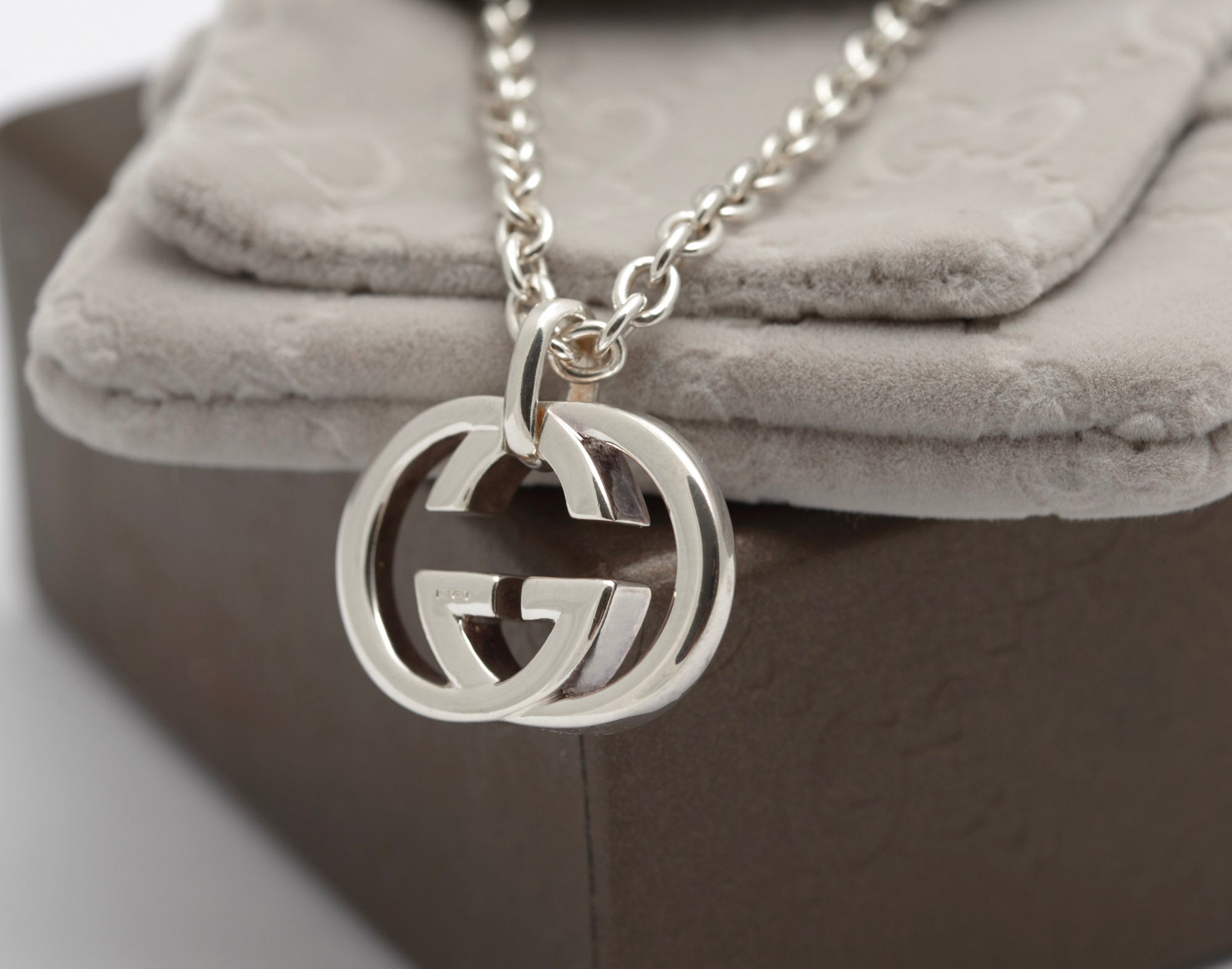 Gucci Double G Heavy Sterling Silver Pendant Necklace - Boxed 925 Italian (C2953)