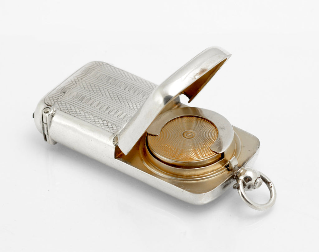 Antique Sterling Silver Combined Vesta and Sovereign Case by Boots Pure Drug Company, Chester 1904 (C2956)