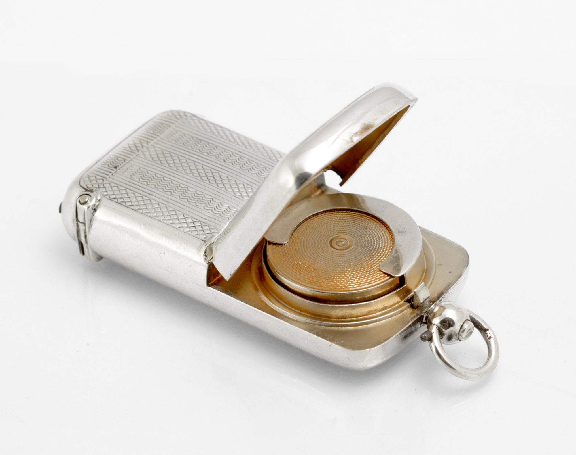 Antique Sterling Silver Combined Vesta and Sovereign Case by Boots Pure Drug Company, Chester 1904 (C2956)