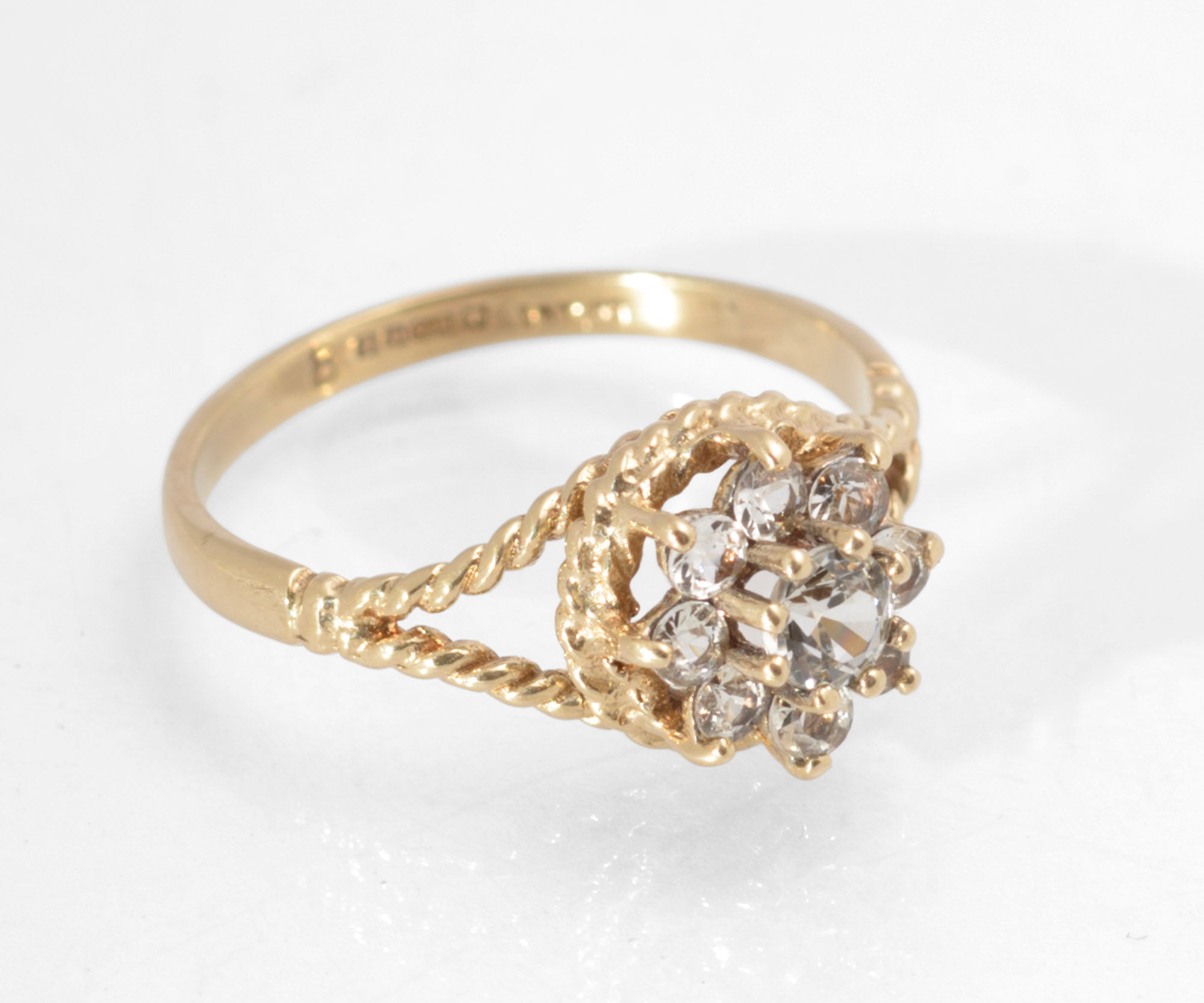 Vintage 9ct Gold Natural Zircon Cluster Ring with Rope Twist Shoulders, Birmingham 1979 UK Size J1/2 (C2959)