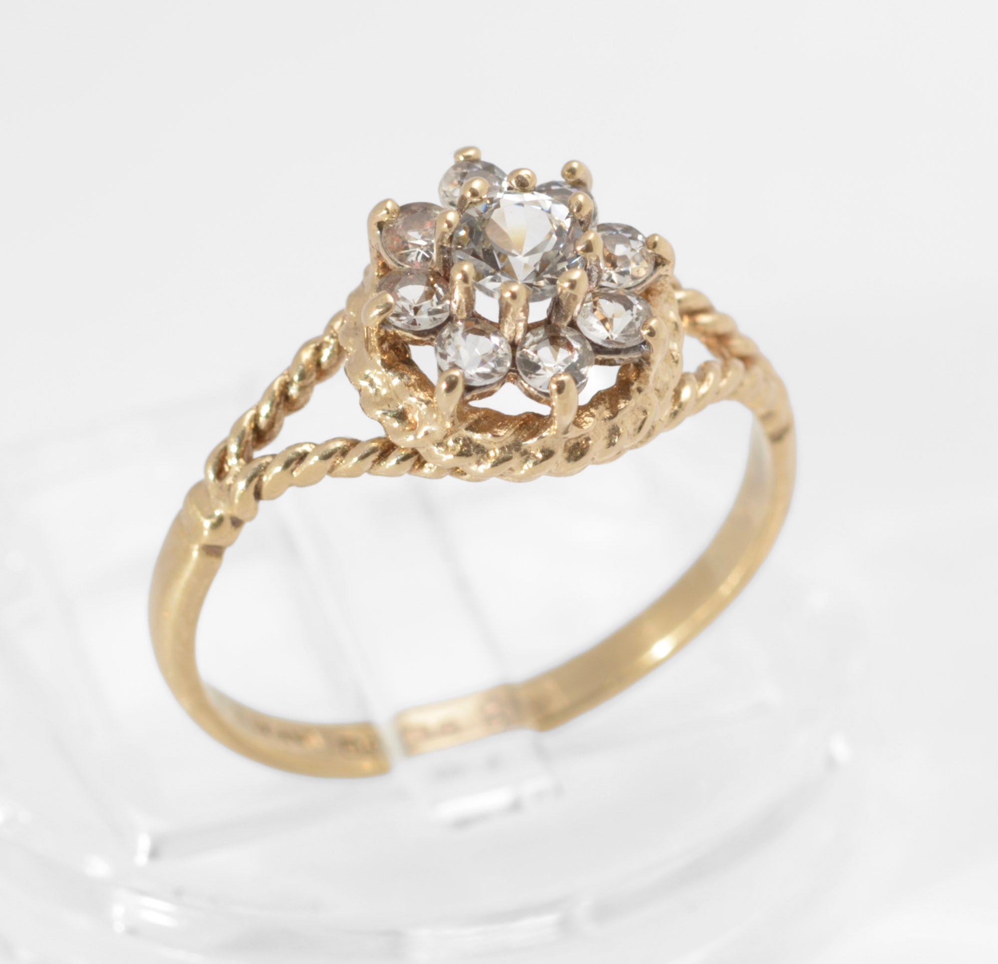 Vintage 9ct Gold Natural Zircon Cluster Ring with Rope Twist Shoulders, Birmingham 1979 UK Size J1/2 (C2959)