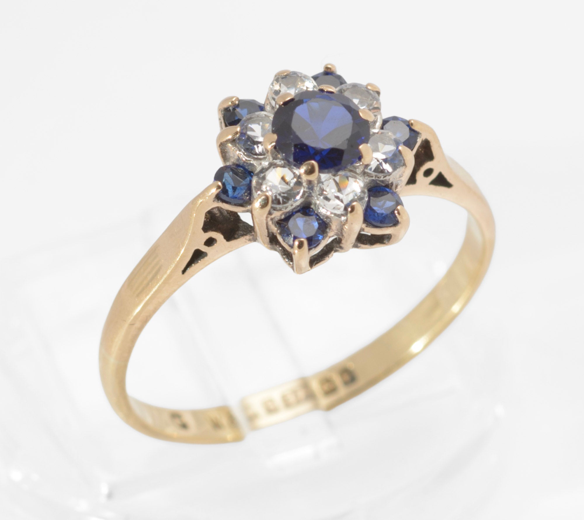 Vintage 9ct Gold Lab Grown Sapphire and White Zircon Cluster Ring, Hallmarked Birmingham 1970 UK Size N(C2963)