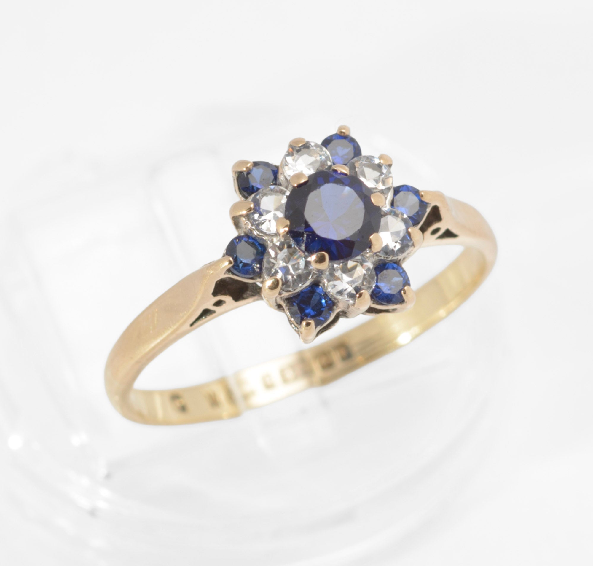 Vintage 9ct Gold Lab Grown Sapphire and White Zircon Cluster Ring, Hallmarked Birmingham 1970 UK Size N(C2963)