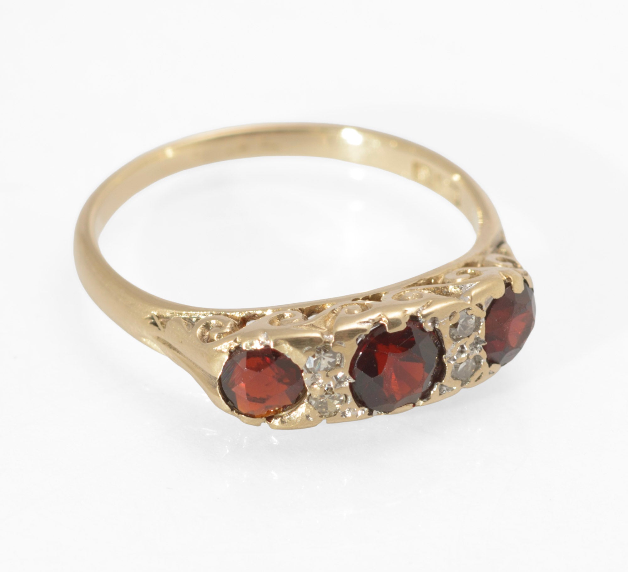Vintage 9ct Gold Natural Garnet and Diamond Victorian Style Ring, London 1985 UK Size M (C2964)