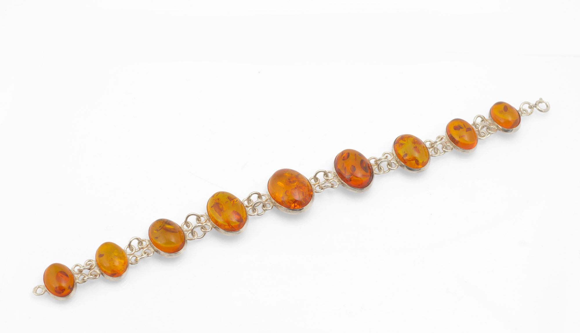 Vintage Baltic Amber and Sterling Silver Graduated Cabochon Bracelet, 1980s (C2968)