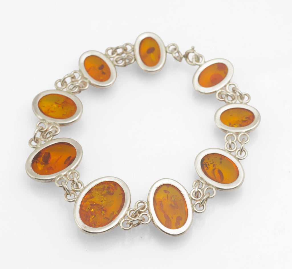 Vintage Baltic Amber and Sterling Silver Graduated Cabochon Bracelet, 1980s (C2968)