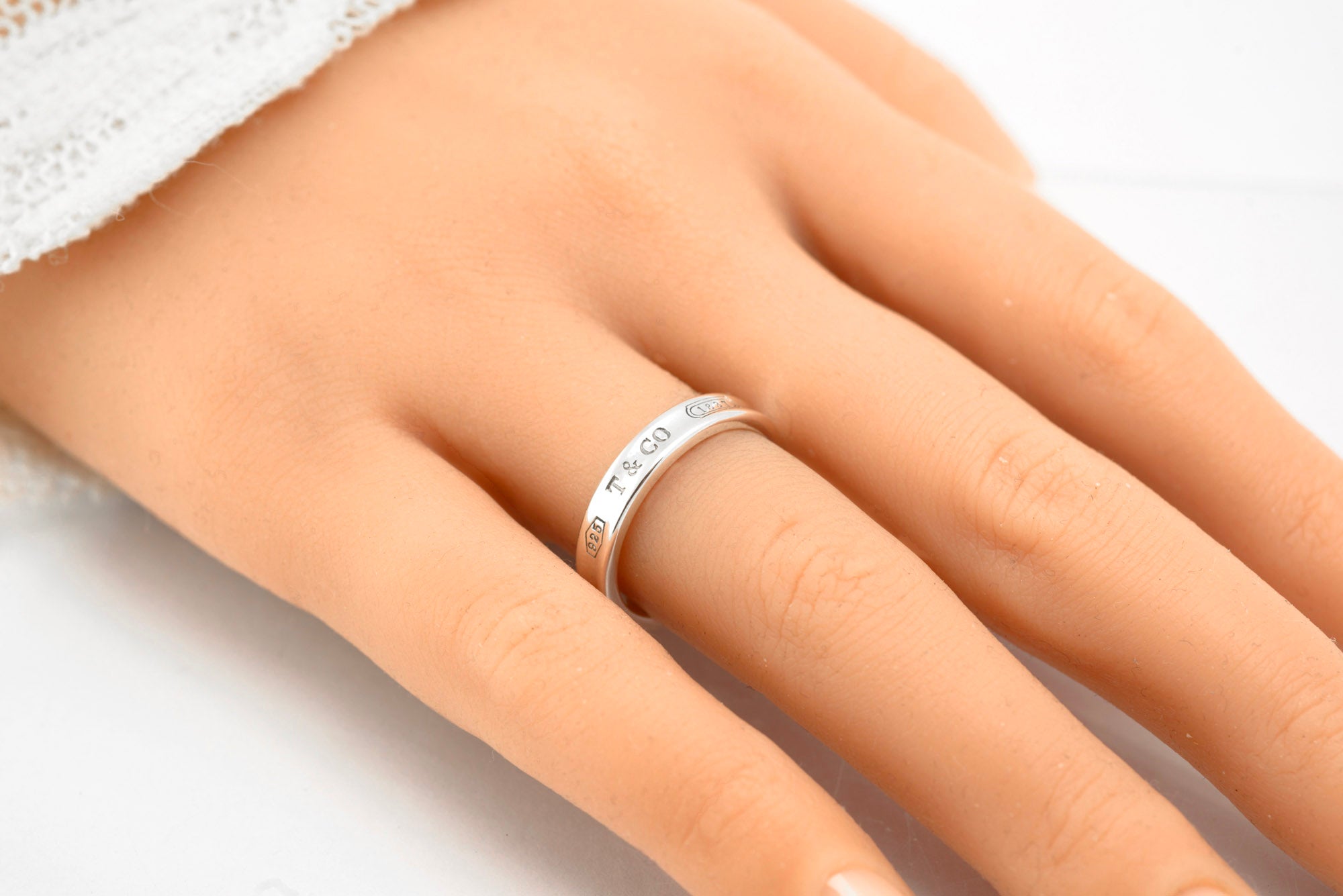 Vintage Tiffany & Co 1837 Concave Sterling Silver Ring - UK Size P - 4mm Band - C2974