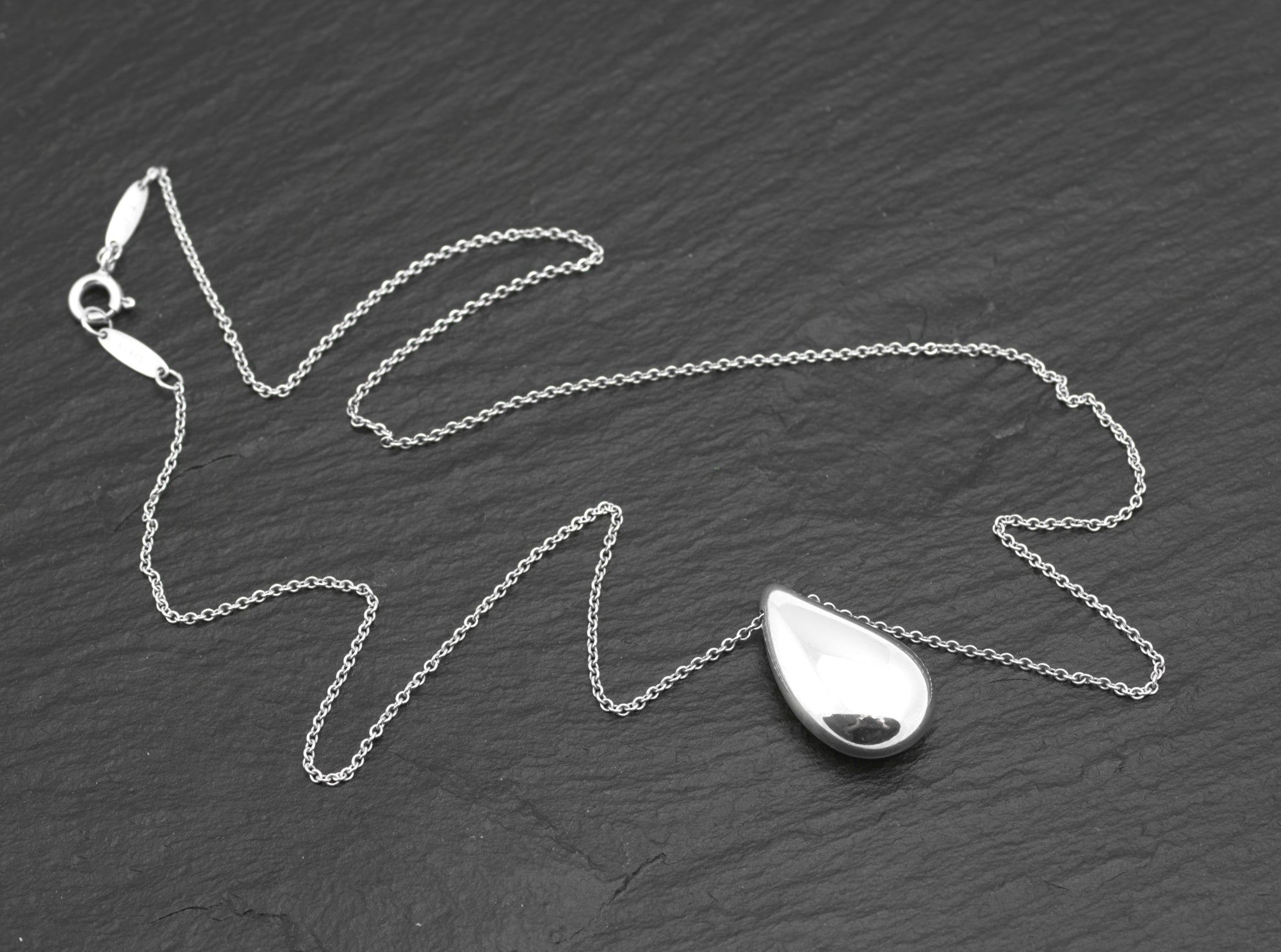 Elsa Peretti for Tiffany & Co. Sterling Silver Teardrop Necklace - 22mm - 46cm Chain - C2976