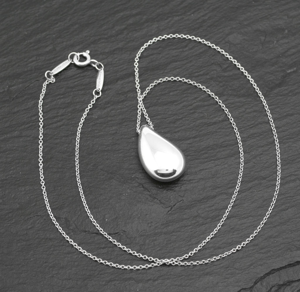 Elsa Peretti for Tiffany & Co. Sterling Silver Teardrop Necklace - 22mm - 46cm Chain - C2976