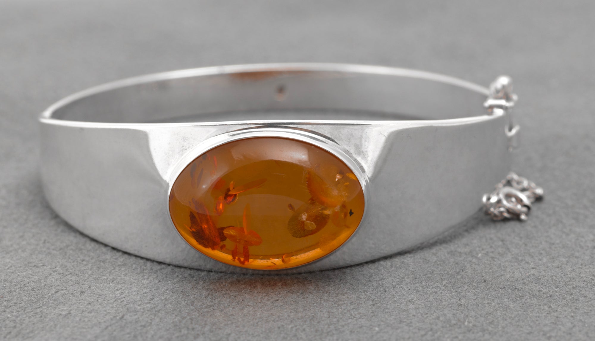 Vintage Sterling Silver and Amber Bangle - Sliding Box Clasp - 1980s - C2984