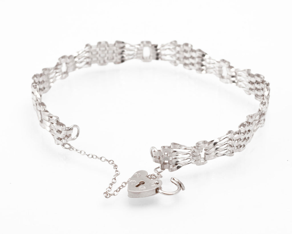 Vintage Sterling Silver Gate Bracelet - Heart Padlock Clasp - London 1986 - C2985