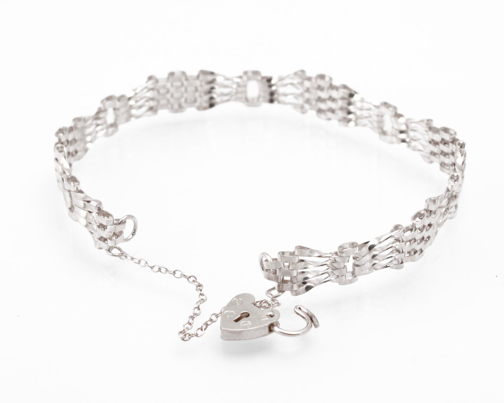 Vintage Sterling Silver Gate Bracelet - Heart Padlock Clasp - London 1986 - C2985