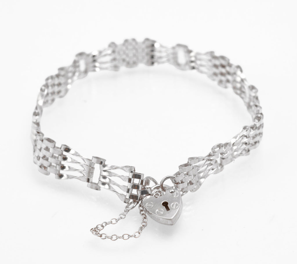Vintage Sterling Silver Gate Bracelet - Heart Padlock Clasp - London 1986 - C2985