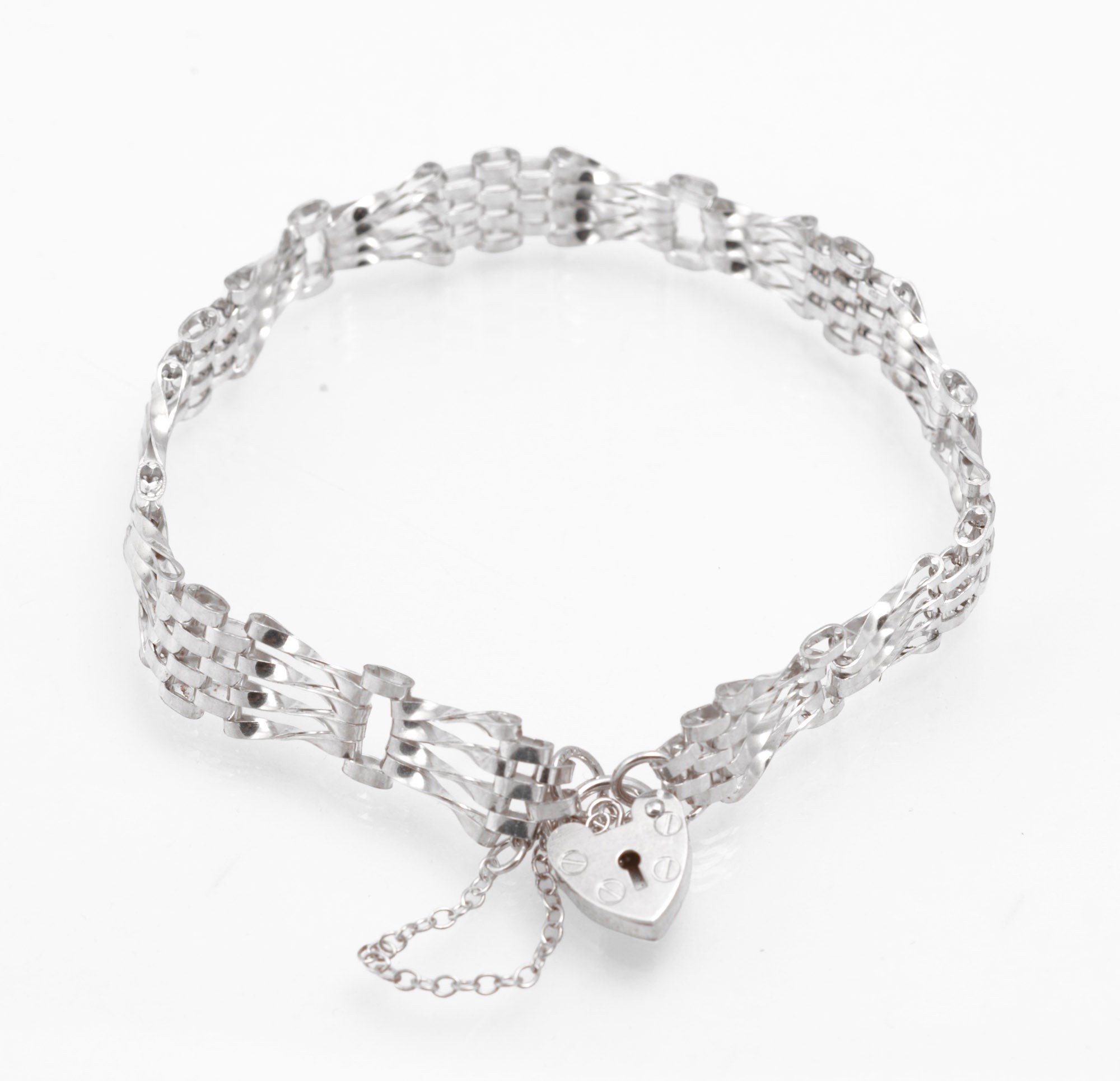 Vintage Sterling Silver Gate Bracelet - Heart Padlock Clasp - London 1986 - C2985