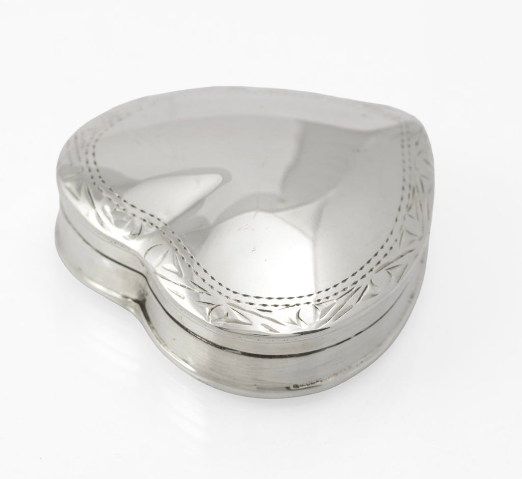 Vintage sterling silver heart shaped trinket box - base view showing underside and hinge