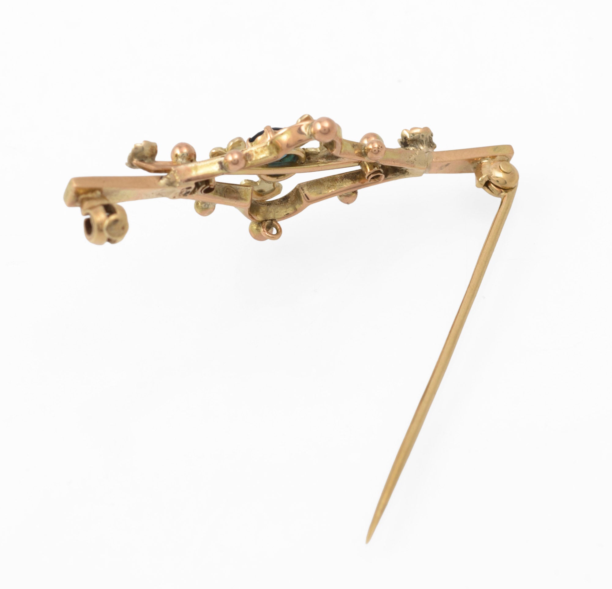 Antique 9ct gold bar brooch - side view showing depth of open frame construction and pin fitting