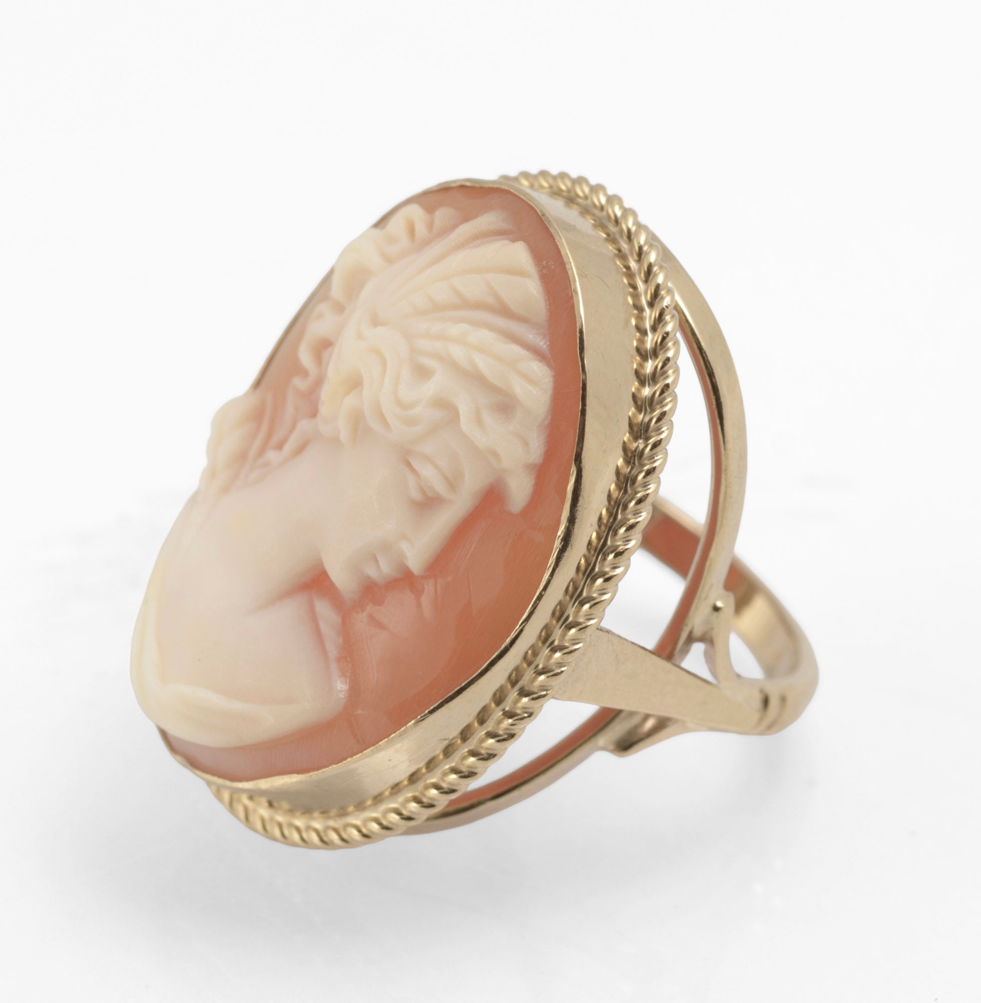 Vintage 9ct Gold Cameo Ring - Large Shell Portrait Cameo - Open Gallery Mount - UK Size K - C3038