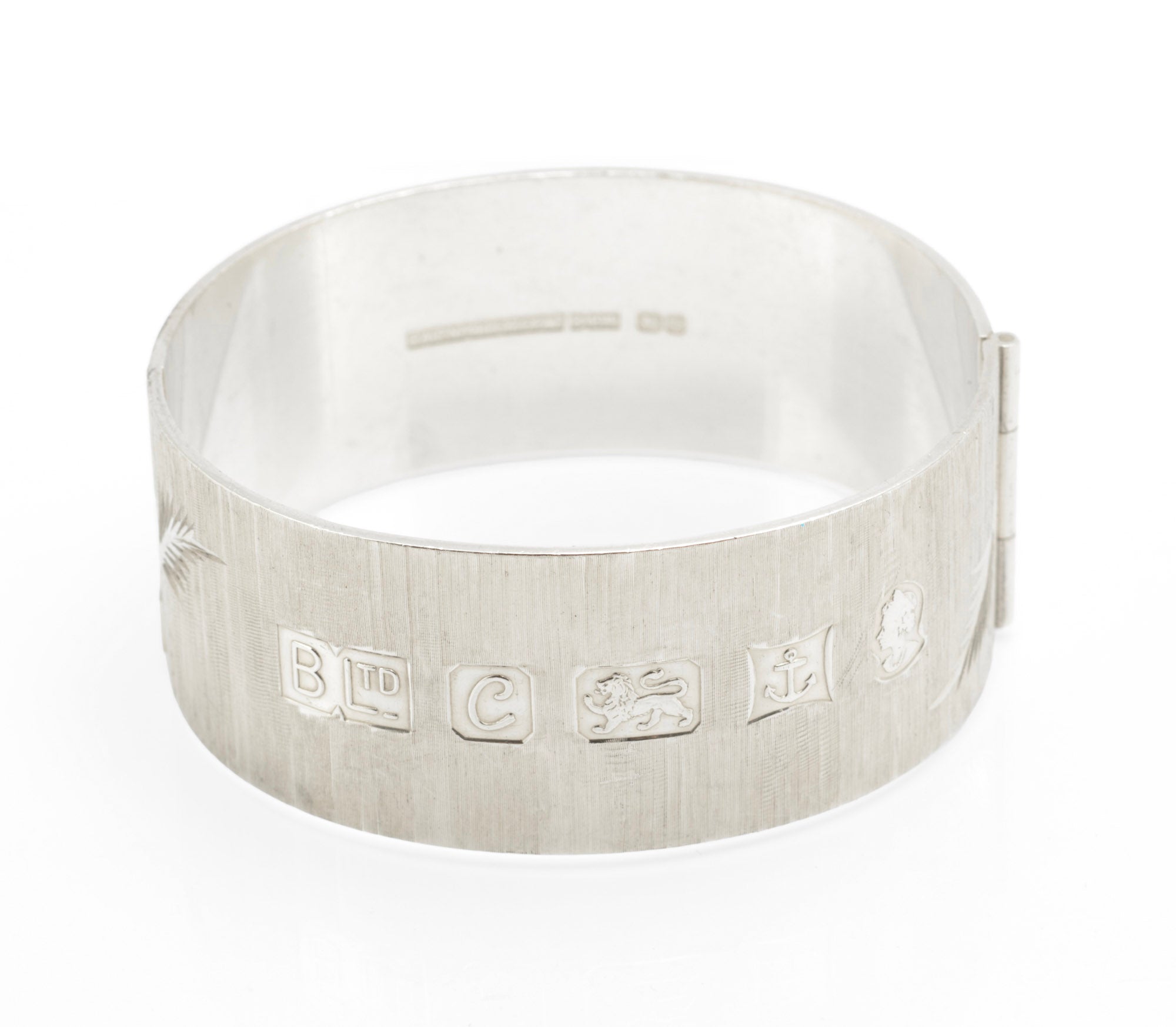 Vintage Sterling Silver Bangle - Bracelon Birmingham Ltd - Feature Hallmarks - Bright Cut Fern Leaves - Patented Spigot Fastening - Birmingham 1977 - C3071