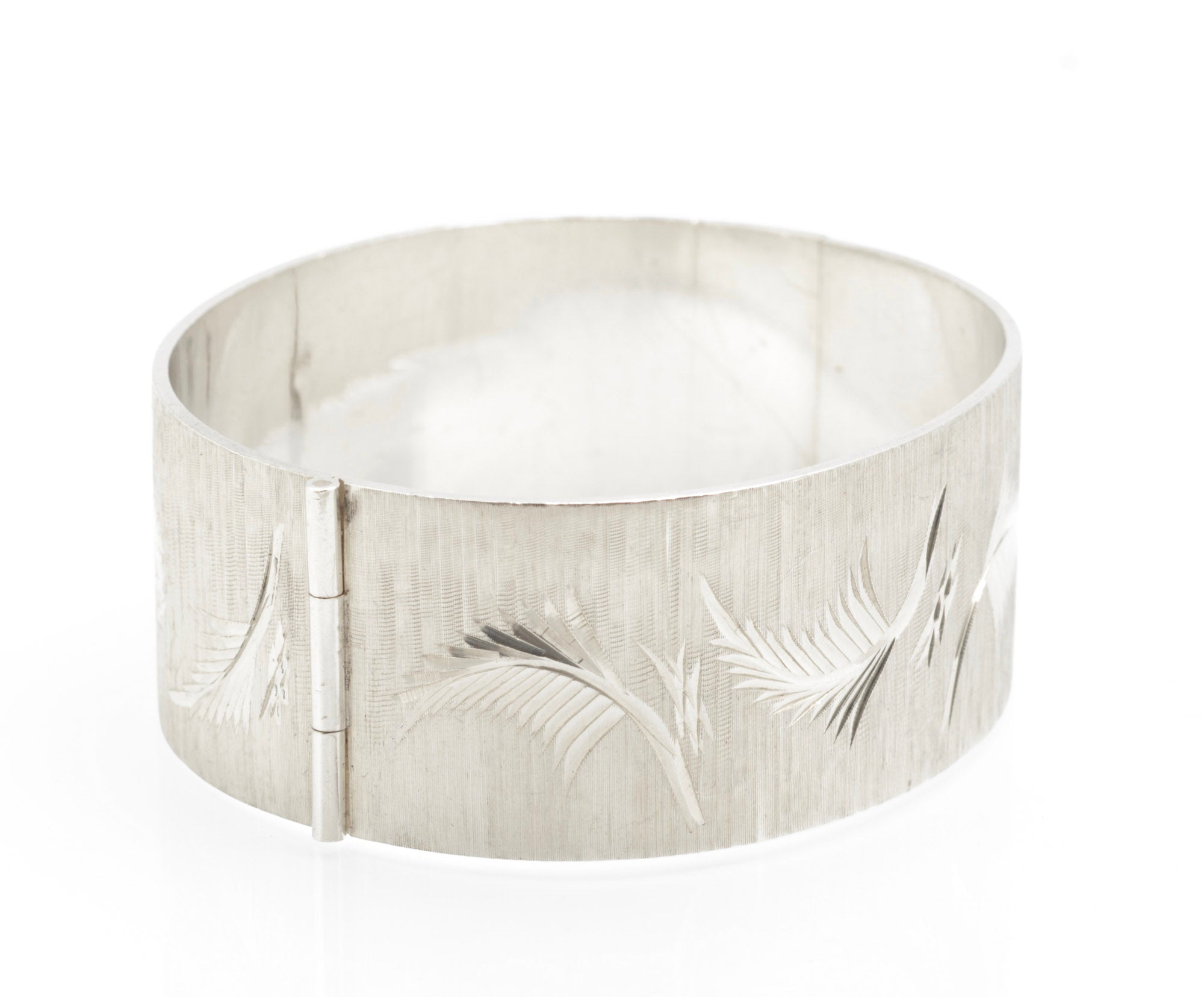Vintage Sterling Silver Bangle - Bracelon Birmingham Ltd - Feature Hallmarks - Bright Cut Fern Leaves - Patented Spigot Fastening - Birmingham 1977 - C3071