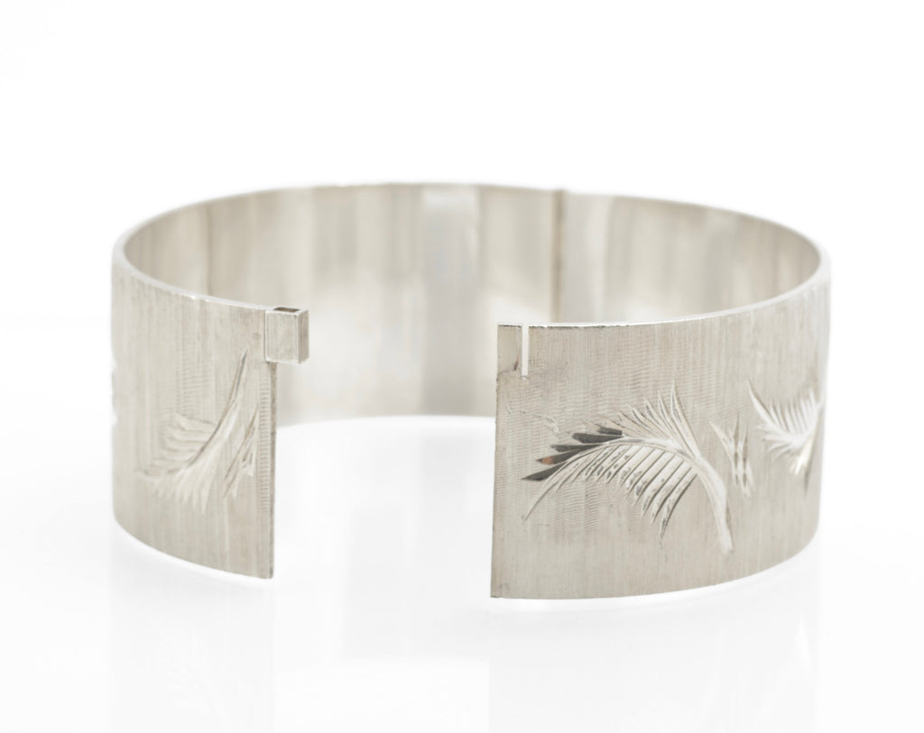 Vintage Sterling Silver Bangle - Bracelon Birmingham Ltd - Feature Hallmarks - Bright Cut Fern Leaves - Patented Spigot Fastening - Birmingham 1977 - C3071