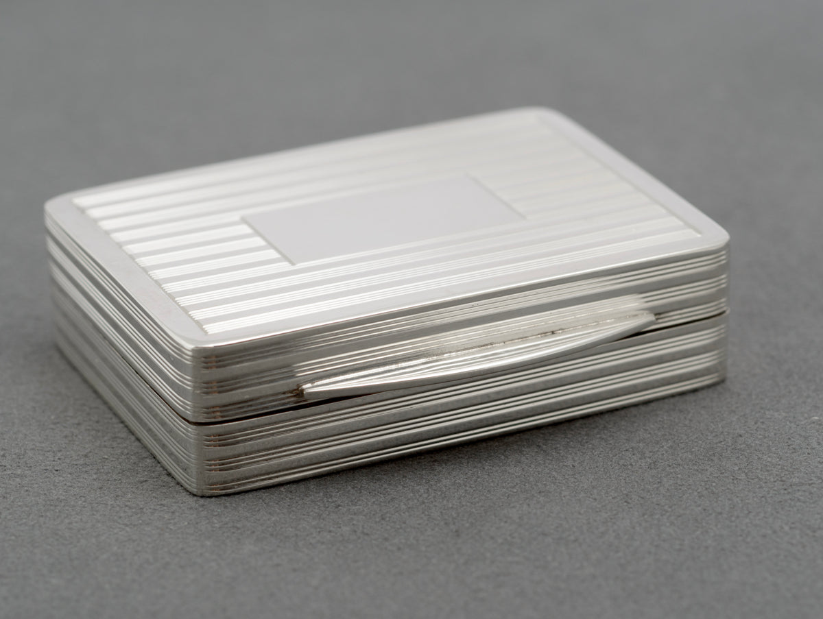 Vintage Sterling Silver Pill or Snuff Box - Peter John Doherty - Birmingham 1994 - C3100
