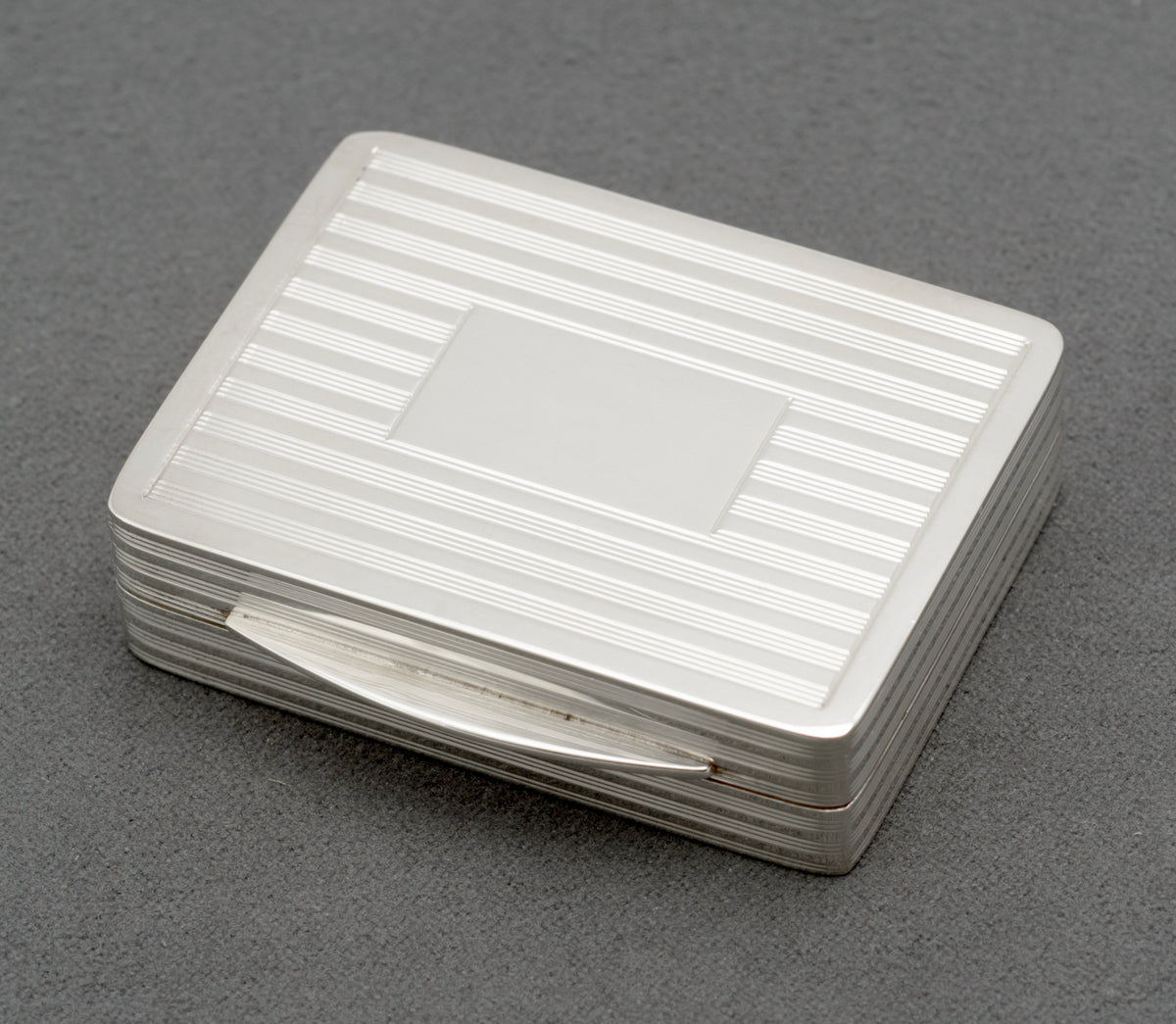 Vintage Sterling Silver Pill or Snuff Box - Peter John Doherty - Birmingham 1994 - C3100