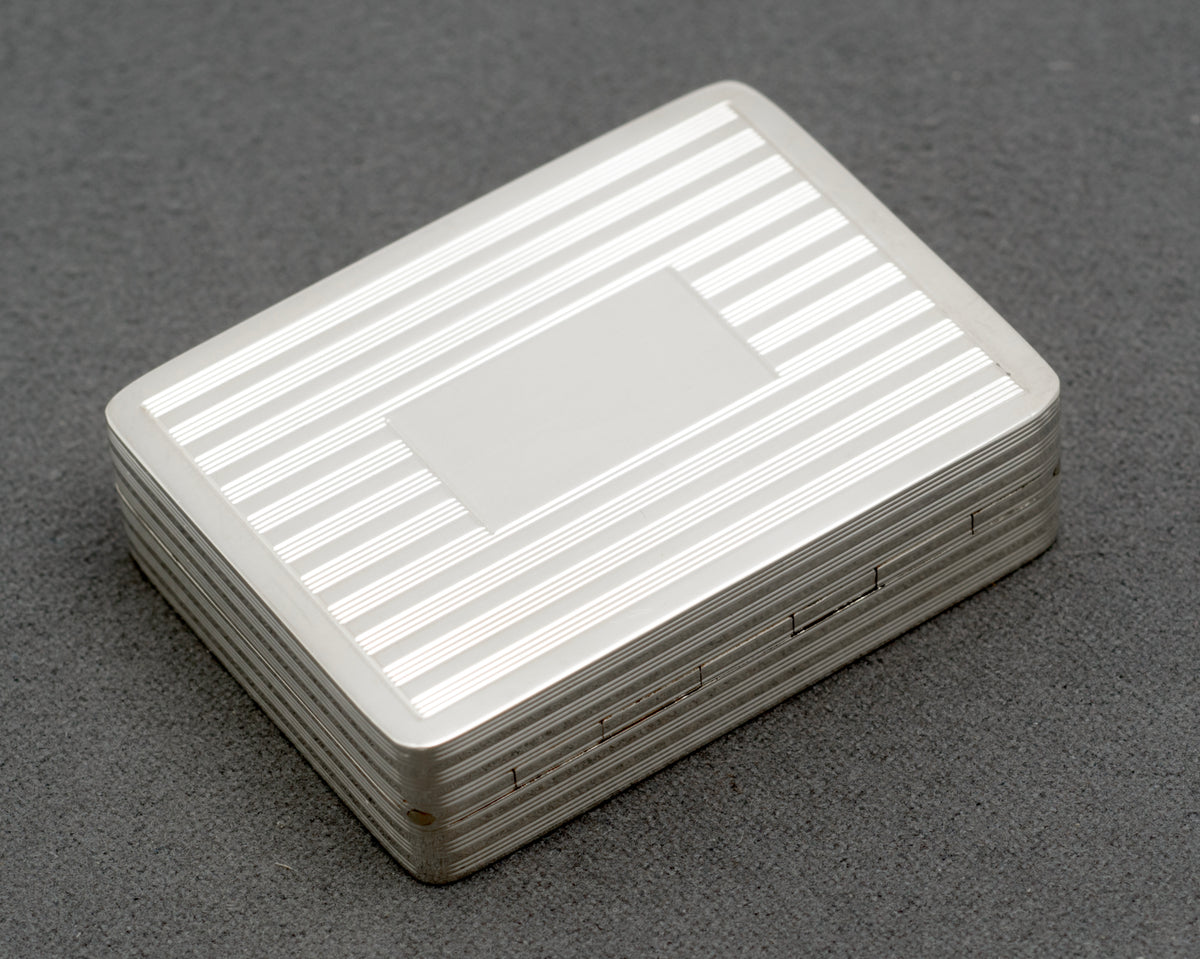 Vintage Sterling Silver Pill or Snuff Box - Peter John Doherty - Birmingham 1994 - C3100