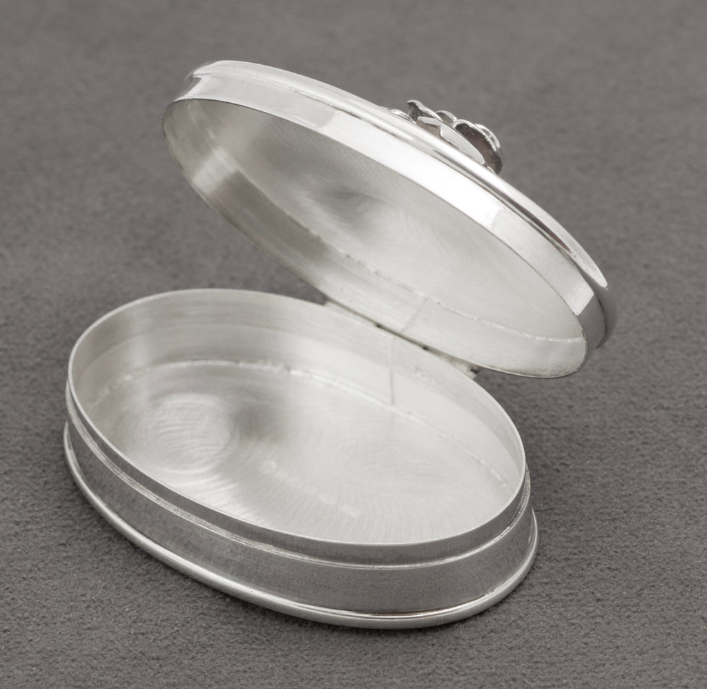 Sterling silver oval rose pill box by Mark Houghton, Sheffield 2002 - C3109 view 7