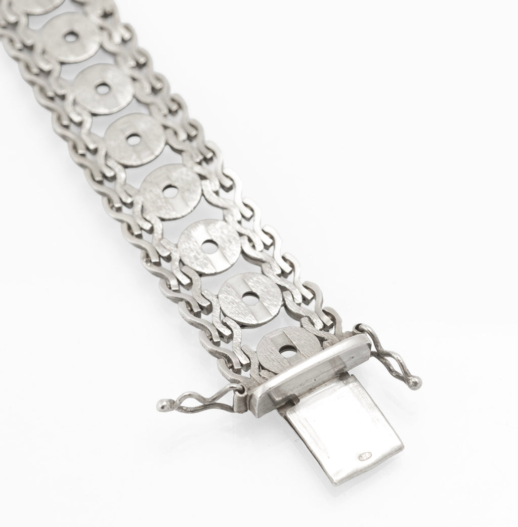 Vintage 1970s sterling silver articulated bracelet with textured discs, London 1974 - C3114 view 5