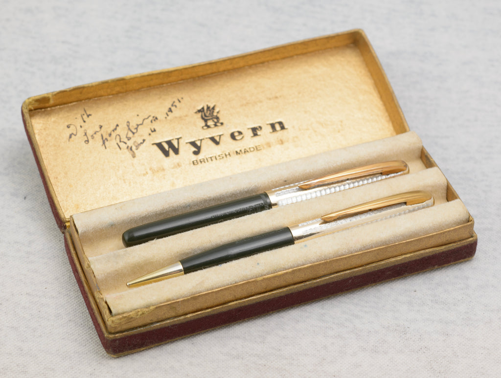 Close view of the Wyvern Princess fountain pen nib and the matching mechanical pencil