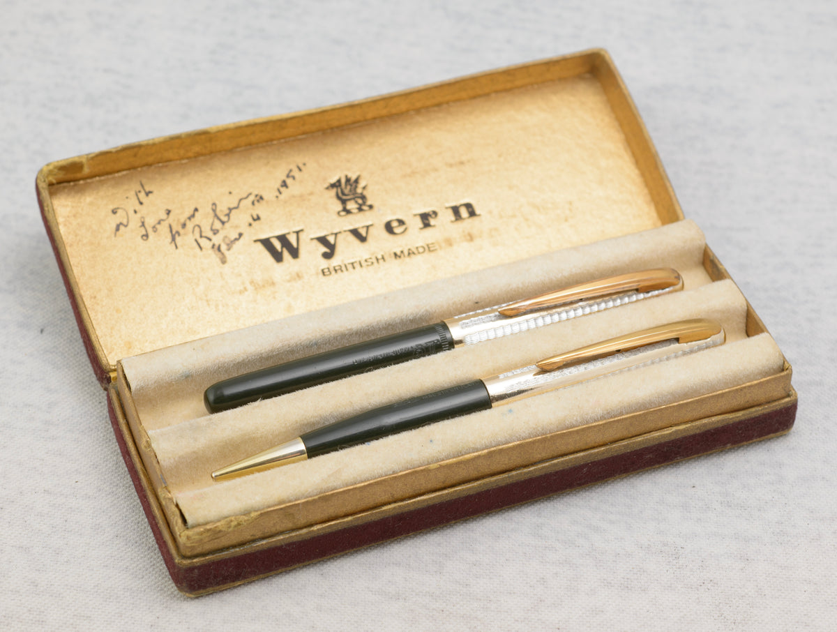 Close view of the Wyvern Princess fountain pen nib and the matching mechanical pencil