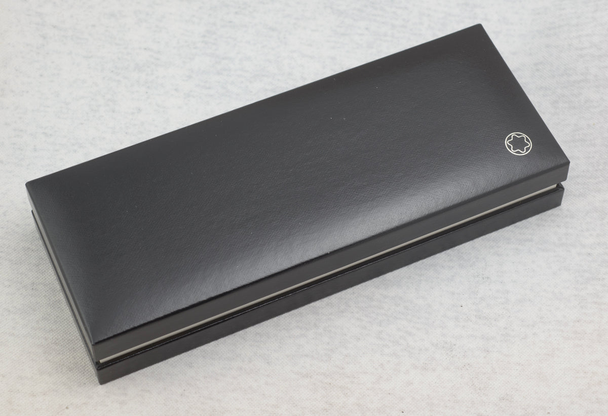 Montblanc StarWalker 0.7 mm mechanical pencil in glossy black precious resin with platinum plated details