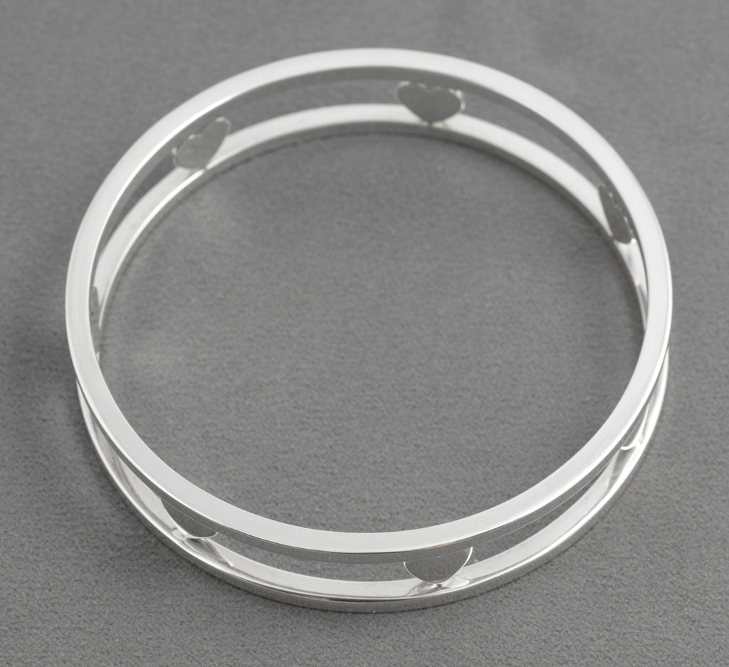 Tiffany & Co Sterling Silver Floating Heart Bangle - Boxed - London 2006 - C3134