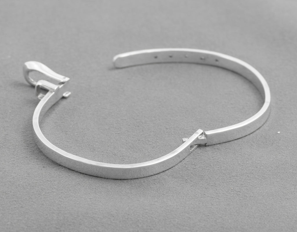 Reverse view of open Mexican silver bangle showing its construction