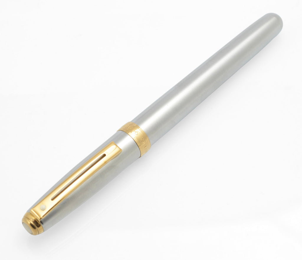 Sheaffer Prelude pen showing gold plated clip and White Dot