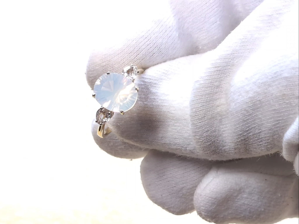 9ct Gold & Natural Blue Moon Quartz & Ice Zircon Women's Dress Ring Size V (C2907)