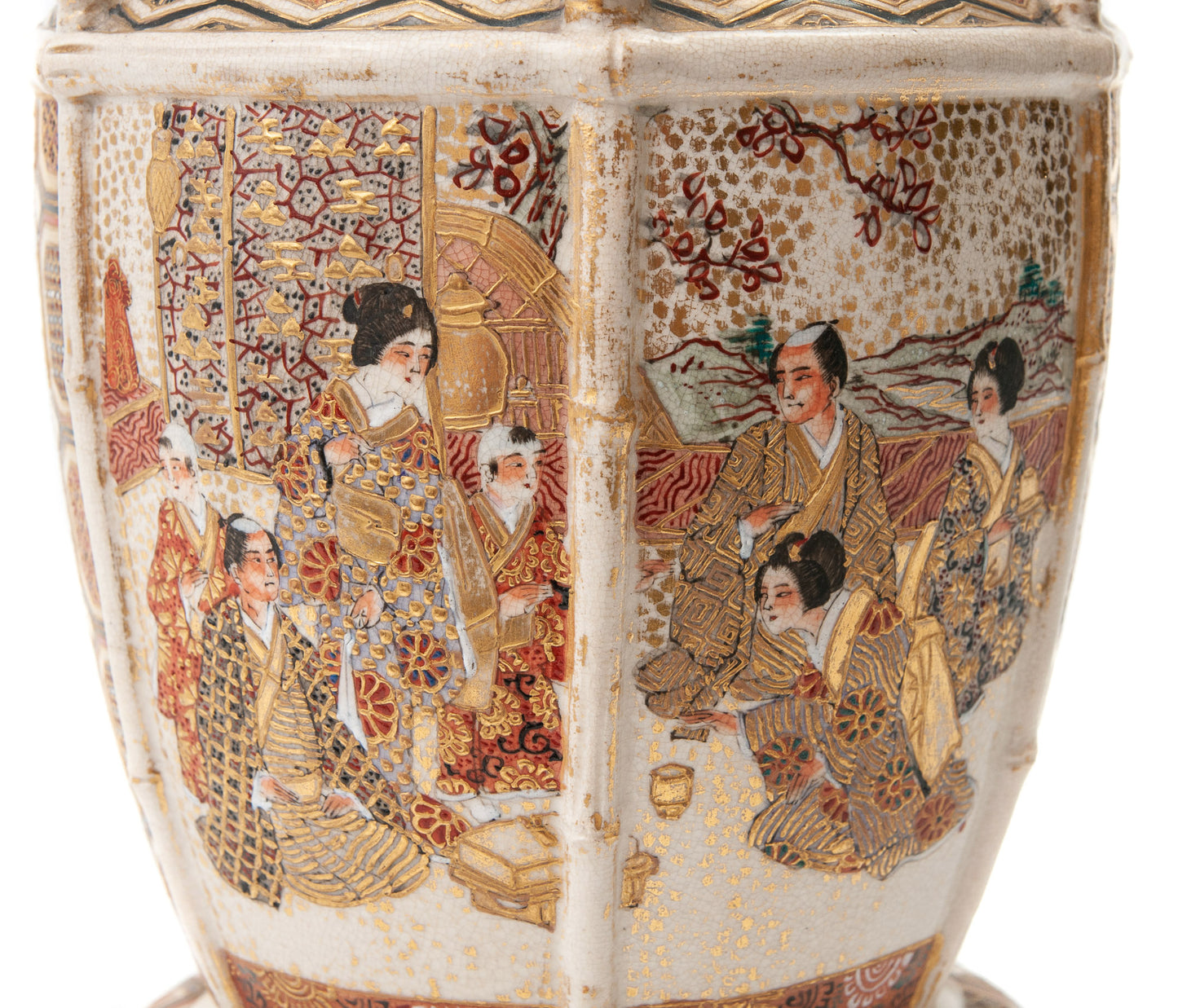 Antique Meiji Japanese Satsuma Pottery Moriage Lidded Jar / Vase - Pierced Knop (Code 1197)