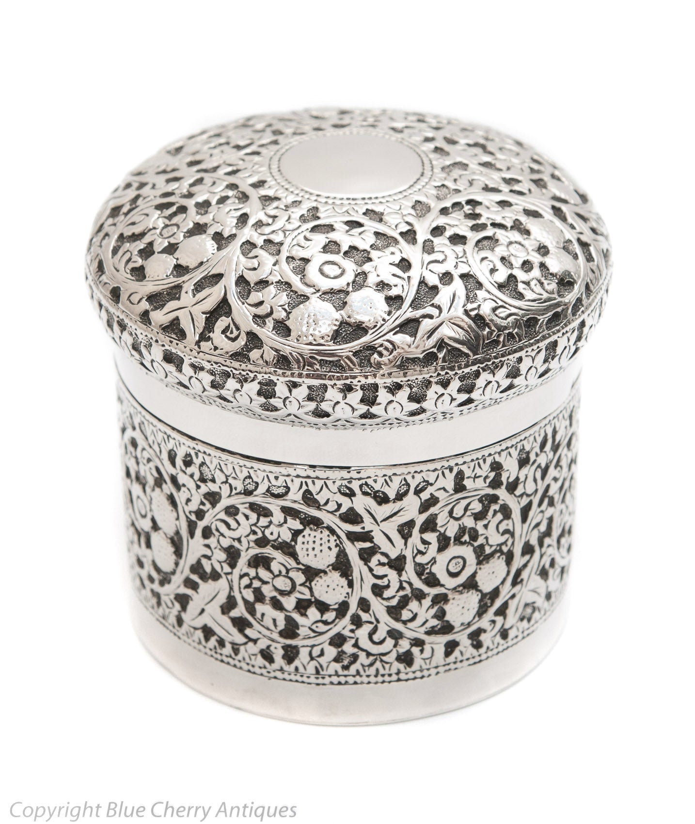 Antique Indian Kutch Silver Repousse Lidded Jar Floral & Foliate c1880 (Code 1691)