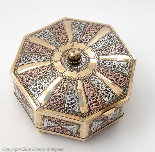 Antique Ceylonese Sri Lankan Brass, Silver & Copper Octagonal Betel Leaf Box (Code 1817)